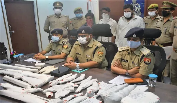 मुरादाबाद: अवैध हथियार बनाने की फैक्ट्री पकड़ी, चार आरोपी गिरफ्तार