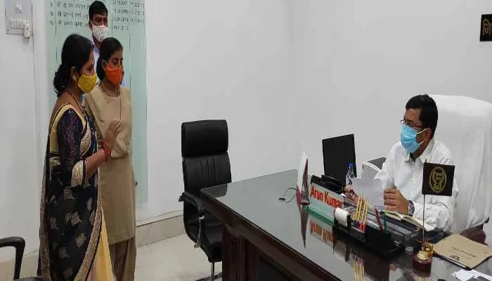अमेठी: डीएम ने जनता दर्शन में सुनी जन समस्याएं, सीएमओ को दिए ये निर्देश