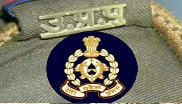 अमेठी: डीएम की चौखट पर पीड़ित ने लगाई न्याय की गुहार, कहा- सिपाहियों ने दी है जान….