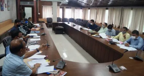 नैनीताल: वन भूमि हस्तांतरण के लंबित मामलों ने लटकाए सड़क निर्माण के कार्य
