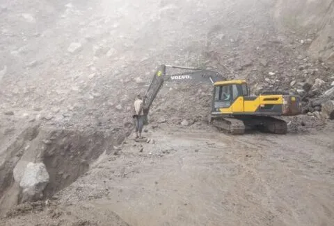 टनकपुर: दूसरे दिन भी बंद रहा टनकपुर-चम्पावत एनएच, पूर्णागिरि मार्ग भी नहीं खुला