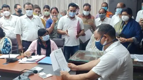 हल्द्वानी: गौलापार के कांग्रेसियों ने जनसमस्याओं को लेकर जताया विरोध, सिंचाई विभाग के खिलाफ नारेबाजी