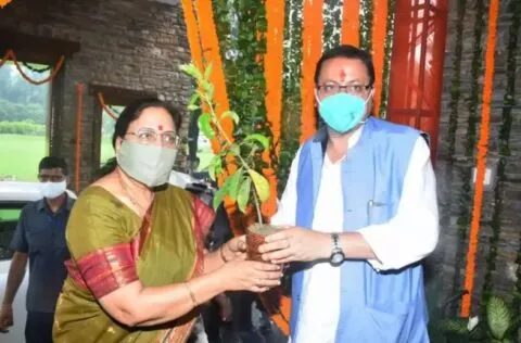 देहरादून: सीएम आवास के मनहूस मिथक को धामी की चुनौती, सावन के पहले सोमवार में किया गृह प्रवेश