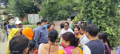 हल्द्वानी: भूमि पैमाइश में ग्रामीणों की आपत्ति जानने पहुंचे एसडीएम