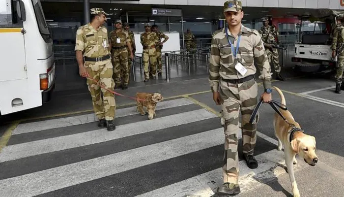 स्वतंत्रता दिवस पर लखनऊ एयरपोर्ट की बढ़ाई गई सुरक्षा व्यवस्था