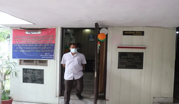 मुरादाबाद: एक्शन में आए एसएसपी बबलू कुमार, सादे कपड़ों में किया थानों का निरीक्षण