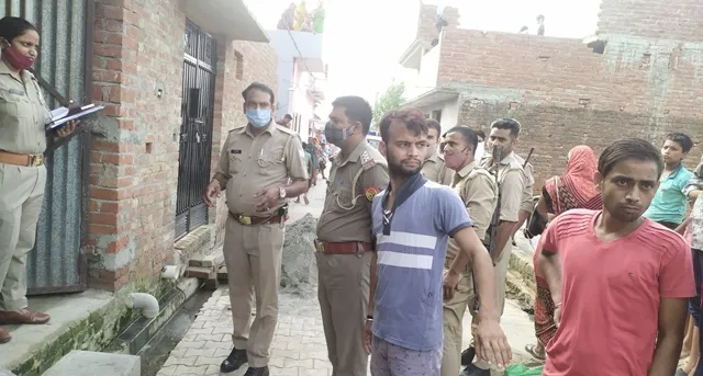 बरेली: मजदूरों ने सबसे पहले देखा था मां-बेटी का शव, पति पर गहराया शक