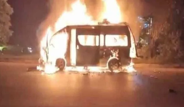 पाकिस्तान के पंजाब प्रांत में टक्कर के बाद वैन में लगे गैस सिलेंडर में हुआ धमाका, 10 लोगों की मौत