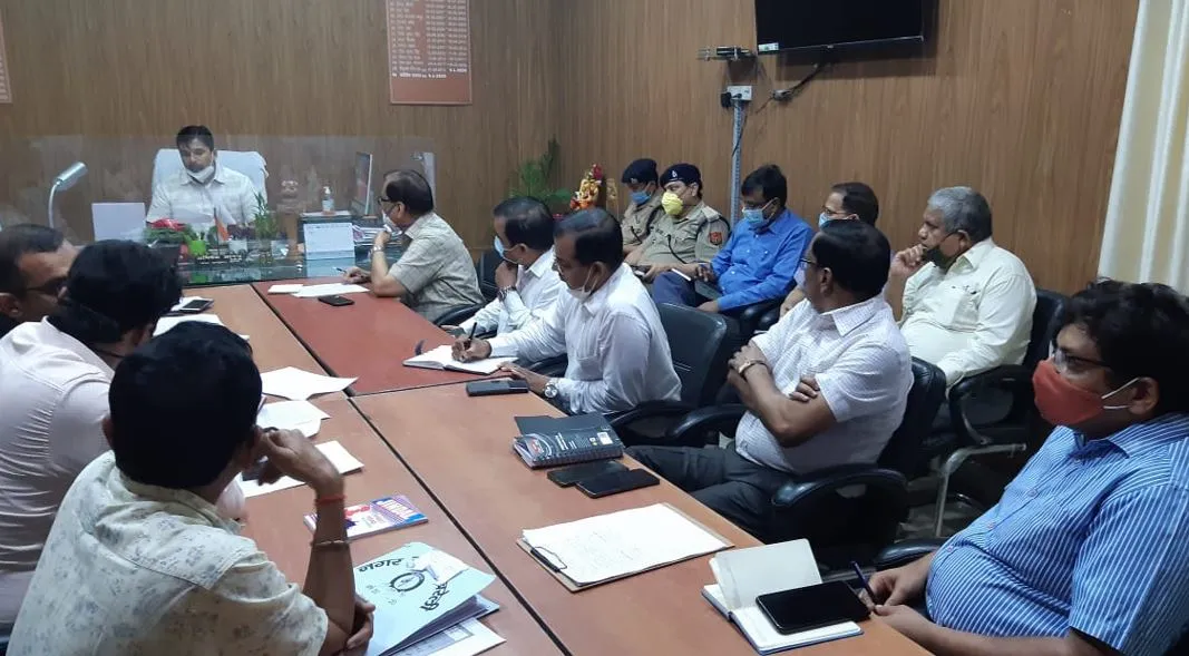 बरेली: दिसंबर से पहले सभी कार्य पूरे किए जाएं- मेयर