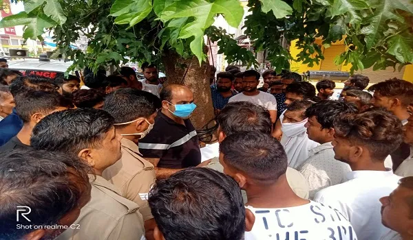 हापुड़: प्रसव के दौरान महिला की मौत, चिकित्सकों पर लापरवाही का आरोप