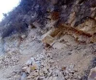 गरमपानी: सड़क निर्माण की आड़ में चीर रहे पहाड़ी का सीना