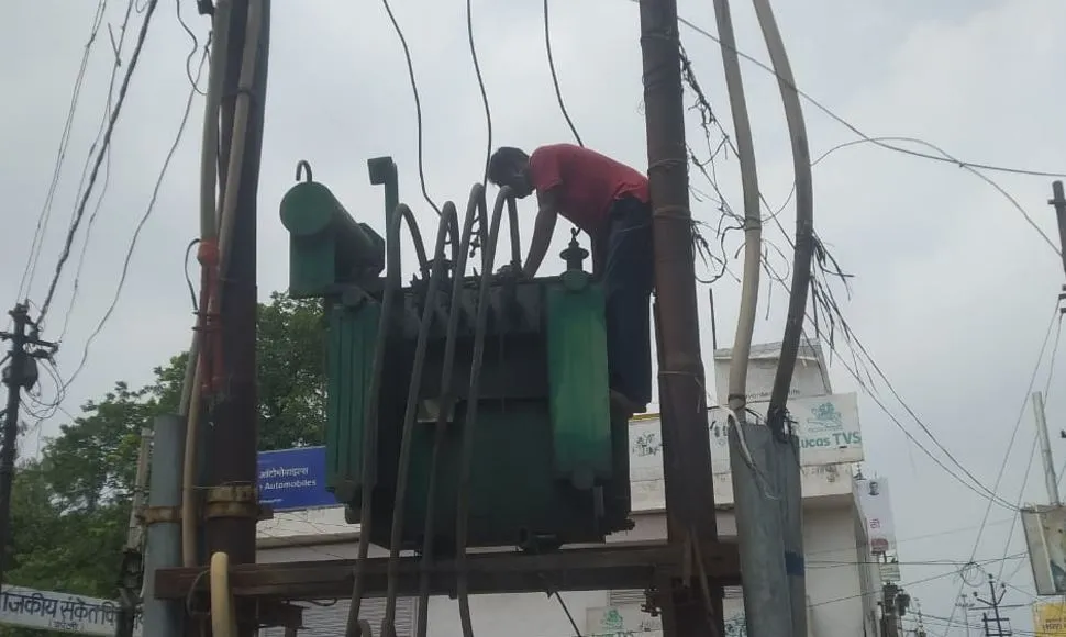 बरेली: छिपकली ने गुल की राजेंद्रनगर की बिजली