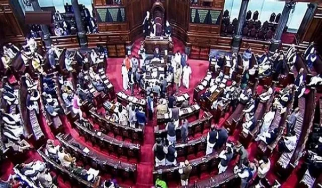 Parliament Session: विपक्षी सदस्यों के हंगामे के चलते राज्यसभा की कार्यवाही दोपहर 12 बजे तक स्थगित