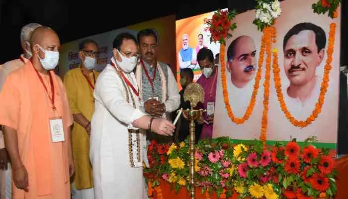 जेपी नड्डा ने योगी सरकार की तारीफ, कहा- बीमारू राज्य से अग्रिम पंक्ति में आया यूपी