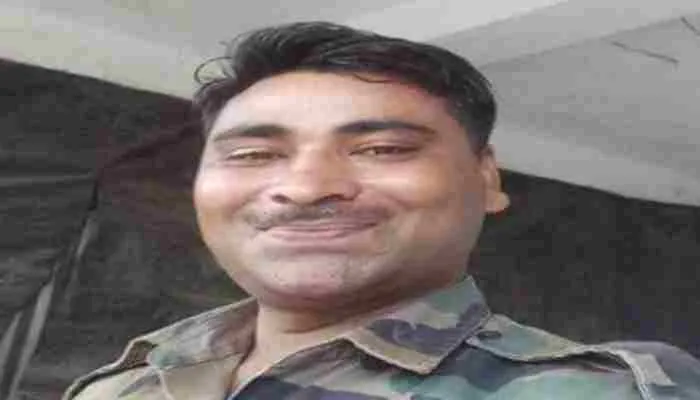 कौशांबी: नक्सली हमले में शहीद जवान का राजकीय सम्मान के साथ किया गया अंतिम संस्कार