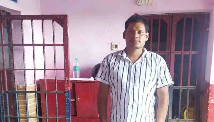 अयोध्या: मिलिट्री का लेफ्टिनेंट बताकर करता था धेखाधड़ी, पुलिस ने किया गिरफ्तार
