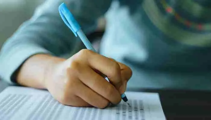 झांसी: 6 अगस्त को 17 केंद्रों पर आयोजित होगी बीएड की लिखित परीक्षा
