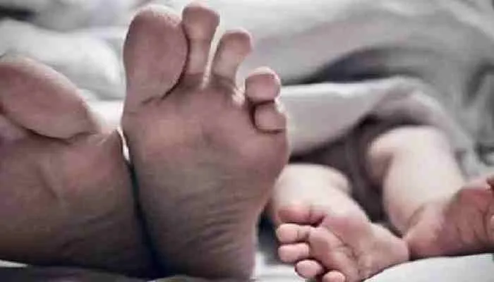 कुशीनगर: प्रसव के दौरान जच्चा-बच्चा की मौत, परिजनों ने डॉक्टर पर लगाया गंभीर आरोप