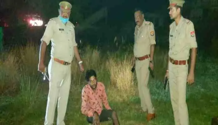 बलरामपुरः मुठभेड़ के दौरान पुलिस ने 2 शातिर अपराधियों को किया गिरफ्तार