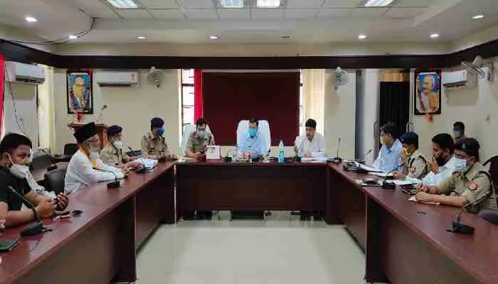 अमेठी: मोहर्रम को लेकर डीएम ने की बैठक, एसपी ने कहा- माहौल बिगाड़ने वालों पर…