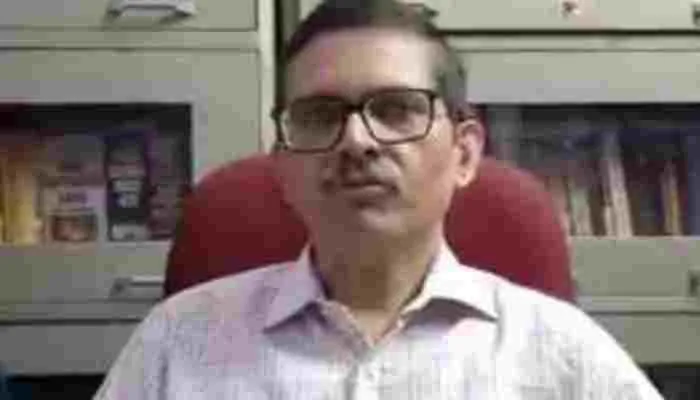 लखनऊ: अमिताभ ठाकुर का हाउस अरेस्ट समाप्त, जानें पुलिस ने क्या कहा?