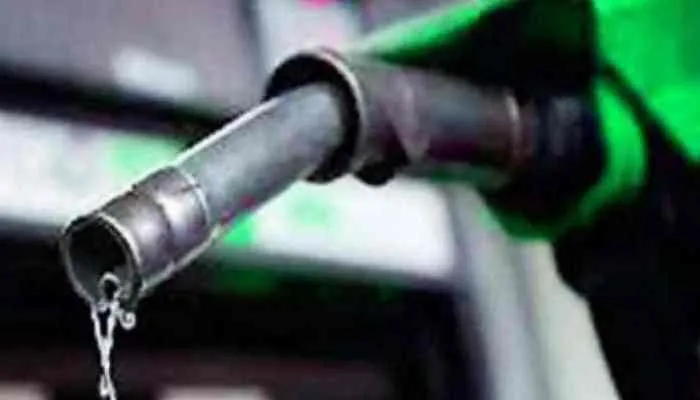 यूपी: नकली डीजल-पेट्रोल बेचने वाले गिरोह का एसटीएफ ने किया भंडाफोड़, चार गिरफ्तार