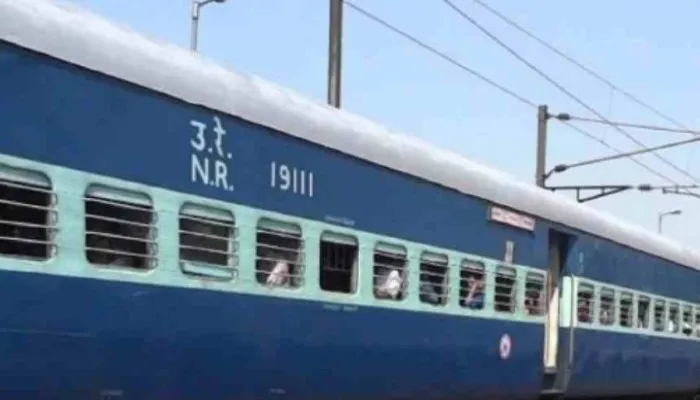 रेल यात्रियों के लिए बड़ी खबर: किसान आंदोलन के चलते ट्रेनें कैंसिल, मिलेगा फुल रिफण्ड
