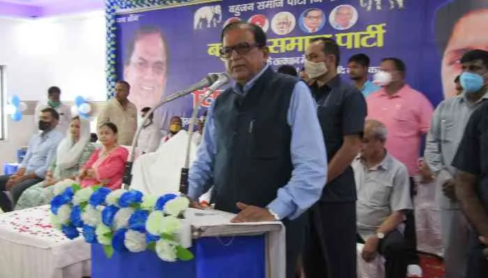कन्नौज: प्रबुद्ध वर्ग सम्मेलन में सतीश चंद मिश्र ने भाजपा पर बोला हमला, लगाया यह बड़ा आरोप