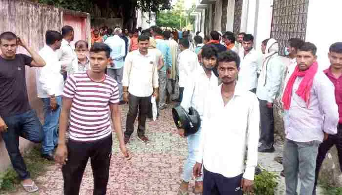 उन्नाव: अज्ञात वाहन की टक्कर से युवक की मौत, परिजनों ने लगाया बड़ा आरोप