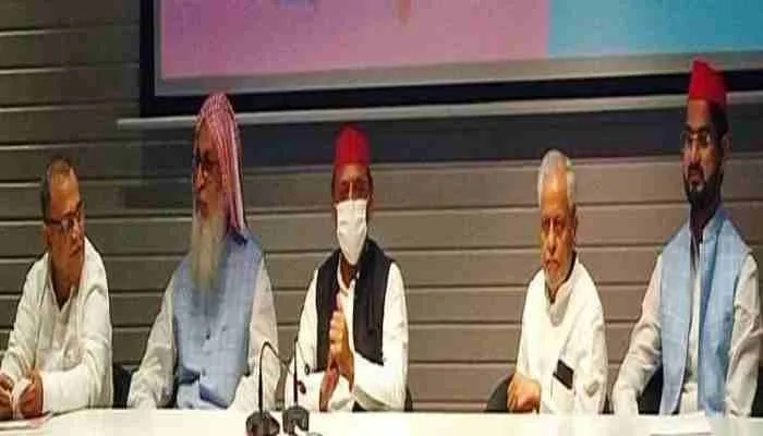 यूपी में बड़ा उलटफेर, मुख्तार के भाई सिबगतुल्लाह बेटे के साथ हुए साइकिल पर सवार