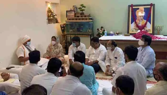 अलीगढ़ पहुंची राजस्थान की पूर्व सीएम वसुन्धरा राजे, स्व. कल्याण सिंह को दी श्रद्धांजलि