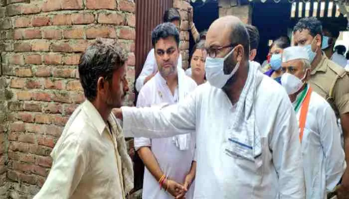 फिरोजाबाद पहुंचे प्रदेश कांग्रेस अध्यक्ष, किया रक्तदान, सरकार पर साधा निशाना