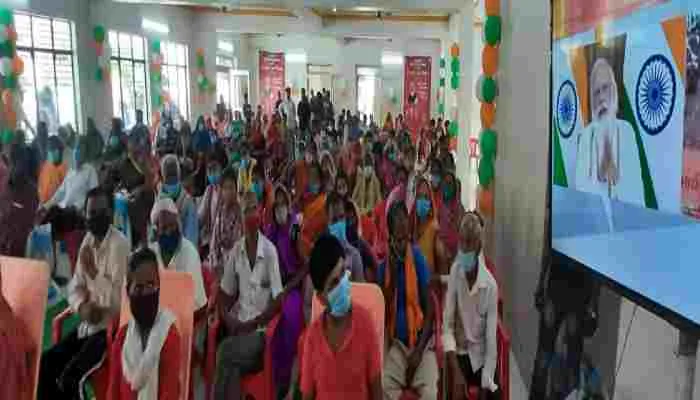 लखनऊ: प्रधानमंत्री मोदी ने विपक्ष पर बोला हमला, लगाए कई गंभीर आरोप
