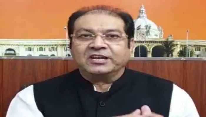 यूपी: योगी के मंत्री ने शायर मुनव्वर राना पर बोला हमला, लगाए ये गंभीर आरोप