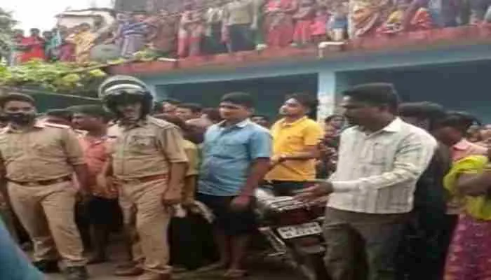 कुशीनगर: पत्नी व तीन बच्चों की हत्या कर पति ने खाया जहर, जानें वजह