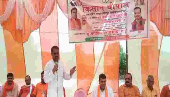 हरदोई: आवारा जानवरों से पीड़ित किसानों ने बयां किया अपना दर्द, जानें क्या कहा?
