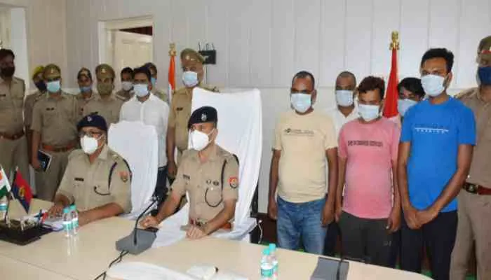 अयोध्या: पुलिस का खुलासा, पत्नी के अवैध सम्बंधों के चलते हुई थी शिक्षक की हत्या