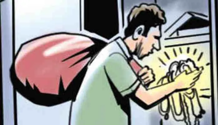 लखनऊ: घर में सोता रहा परिवार, चोरों ने लाखों के जेवर व नकदी किए पार