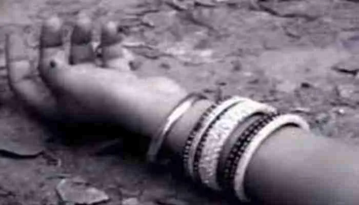 अमेठी: विवाहिता का मिला शव, भाई ने ससुरालीजनों पर लगाया हत्या का आरोप, केस दर्ज 