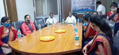 सीएम साहब, 21 हजार लोन लेकर 42 हजार की बकरी बेची