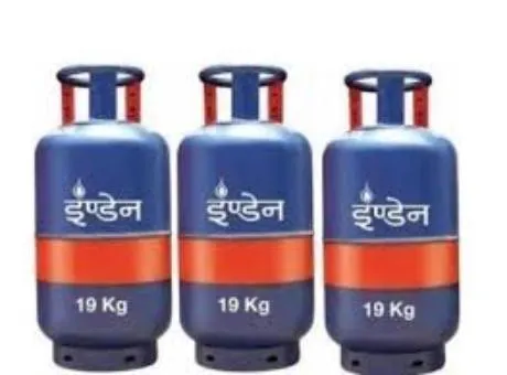 हल्द्वानी: कॉमर्शियल गैस सिलेंडर के दामों में 73 रुपए की बढ़ोत्तरी