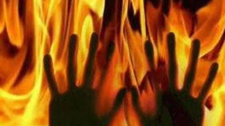 बरेली: चतुर्थ श्रेणी कर्मचारी ने मिट्टी का तेल छिड़ककर जान देने का किया प्रयास