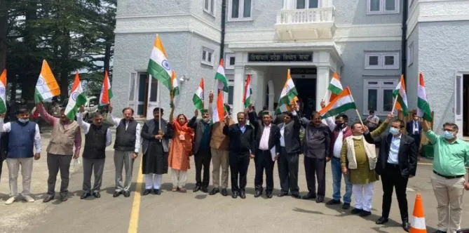 हिमाचल विधानसभा मानसून सत्र: आखिरी दिन कांग्रेस ने स्पीकर को हटाने की मांग की