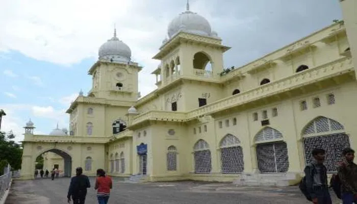 लखनऊ यूनिवर्सिटी में इन पदों पर आवेदन की अंतिम तिथि आज