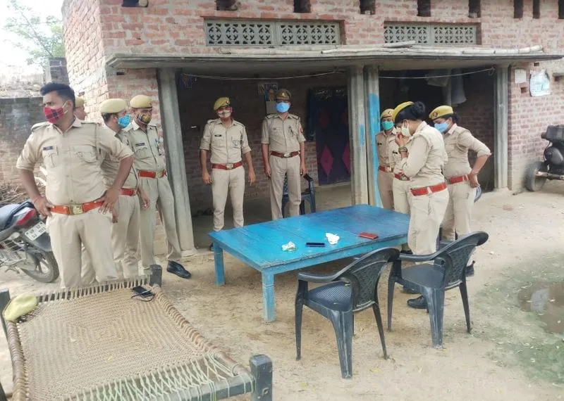 लखीमपुर-खीरी: रंजिश में चाकुओं से गोदकर पंचायत मित्र की हत्या, गांव में पुलिस तैनात