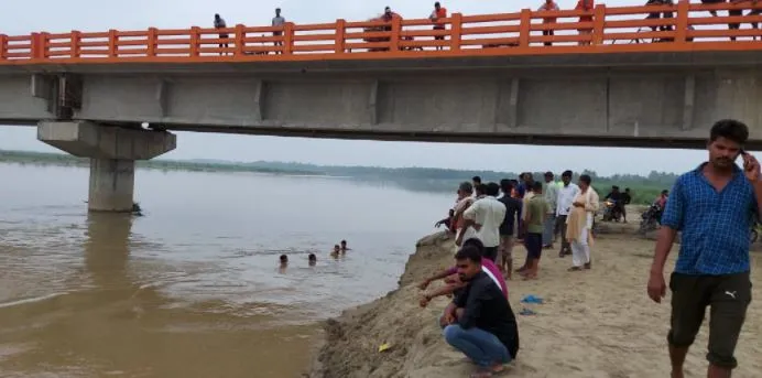 मीरगंज:  गोरा लोकनाथपुर में जल भरने गए युवक की डूबने से मौत