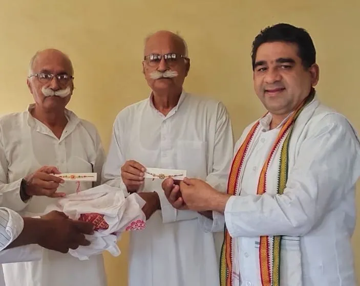 रामपुर: पूर्व सांसद बेगम नूर बानो ने हिंदू भाइयों को भेजी राखी