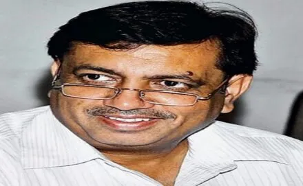 हल्द्वानी: कॉमर्शियल भवनों व बाजारों में दिन में दो बार सफाई की जाए – आयुक्त