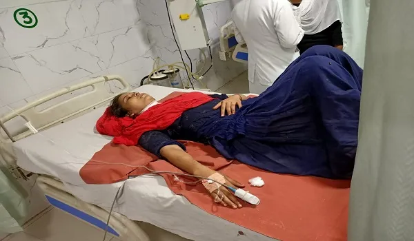 मुरादाबाद: महिला ने दो बेटों की चाकू से गर्दन रेतकर किया आत्महत्या का प्रयास, एक की मौत, दूसरे की हालत गंभीर