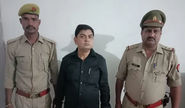 अमरोहा: गोकशी के मुकदमे से नाम निकलवाने के लिए पांच लाख की मांग